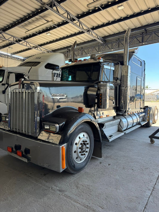 W900 Negro Kenworth
