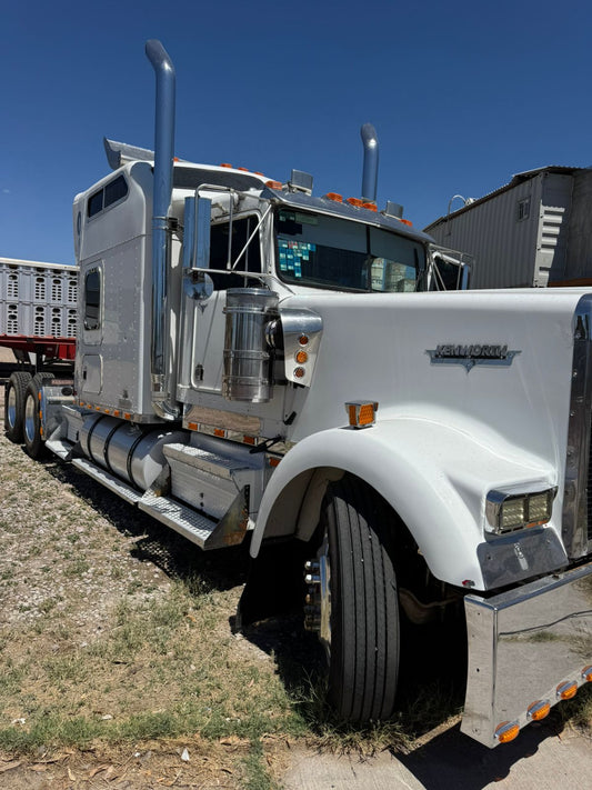 W900 Kenworth Blanco