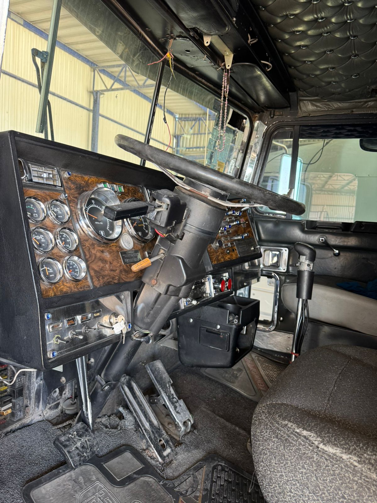 W900 Negro Kenworth